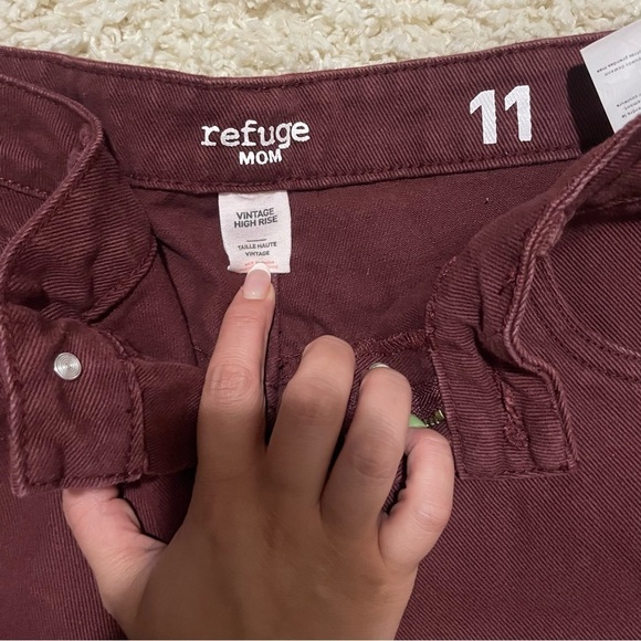 REFUGE vintage high rise mom jeans size 11 - Picture 3 of 5